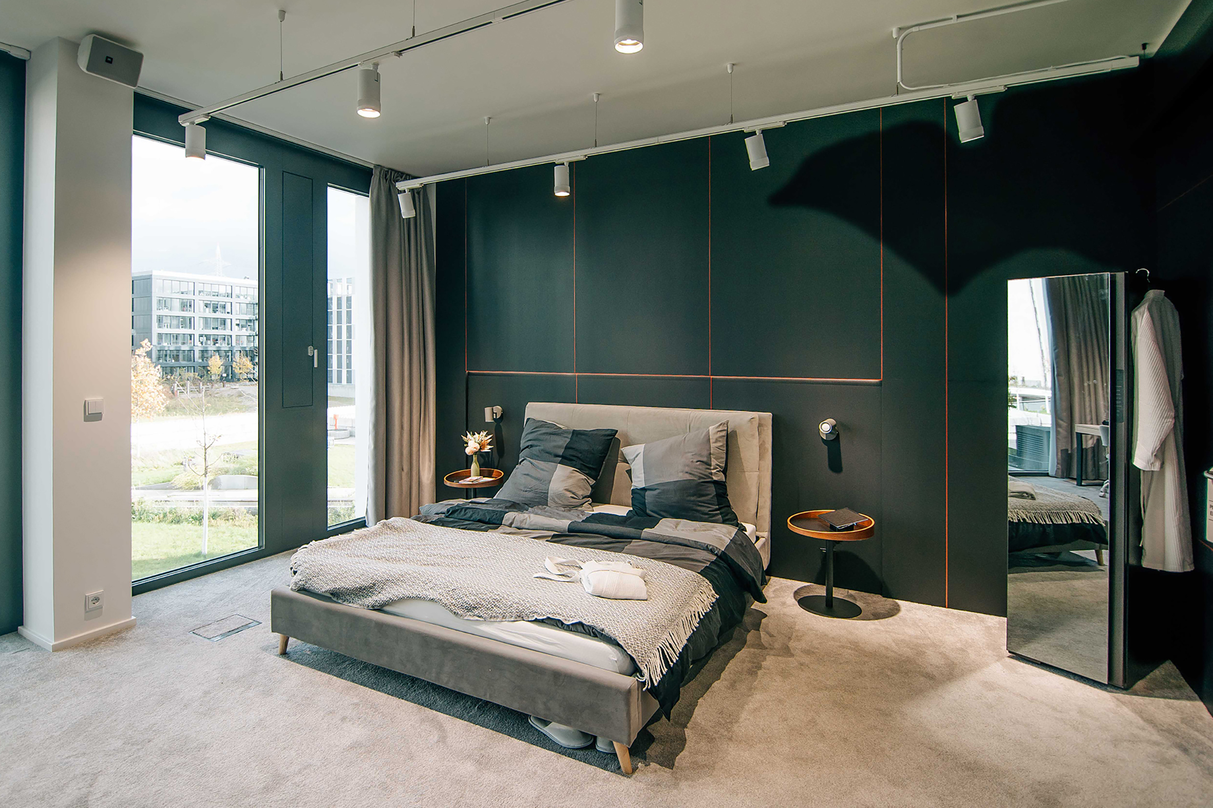 content gallery 1