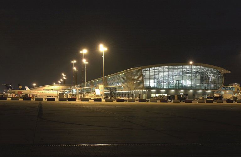 Aerodrome & Airport Apron Lighting Solution