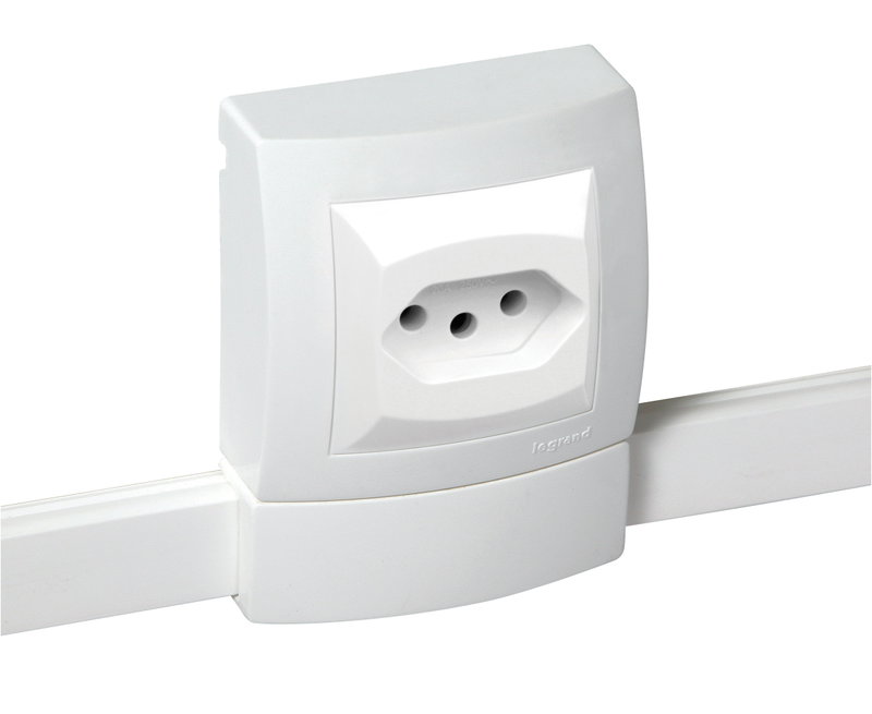 Sistema X - Grupo Legrand inova linha de canaletas