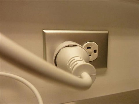 Consejos para prevenir accidentes con electricidad