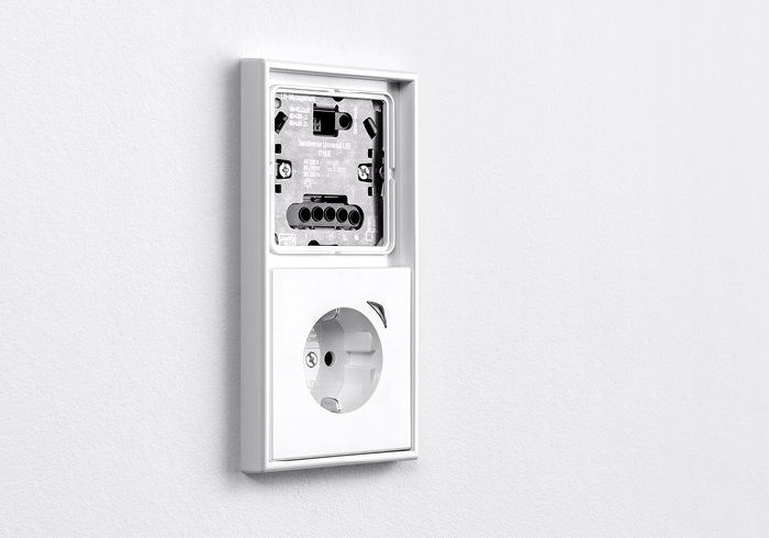 Die Basis: JUNG HOME Systemeinsätze