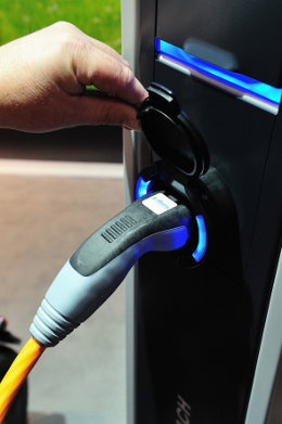 Elektromobilität- Modellregion:  Bals sorgt für sichere Verbindungen