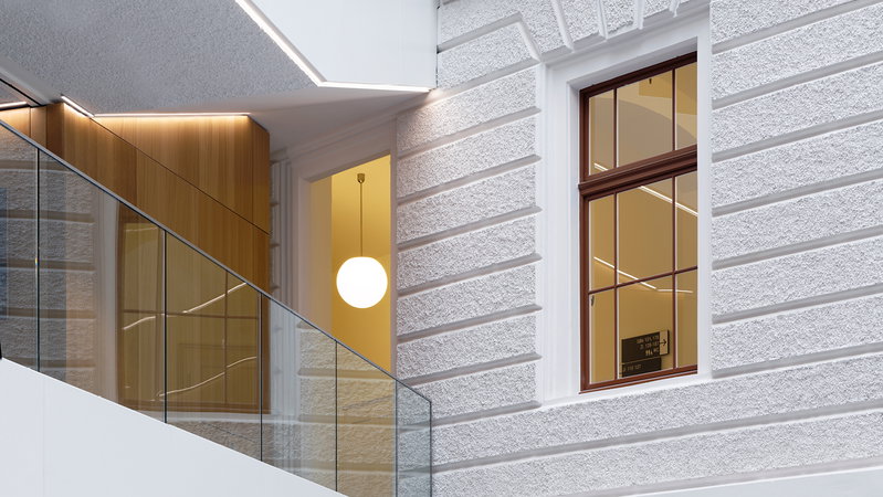 Komfortable Lichtmodernisierung: BEGA Continued Life Program