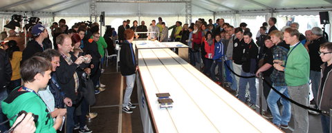 Wenn Schüler tüfteln: Solarbienchen, Silberpfeil und Co im Rennen um das schnellste SolarMobil in Deutschland