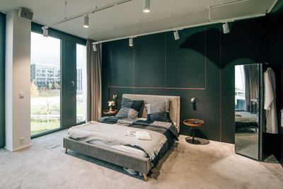 content gallery 1