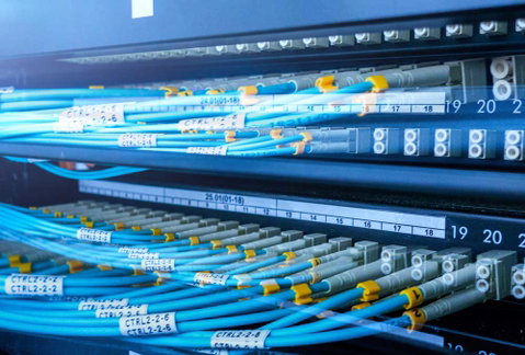 Cross-Connects und Interconnects im Rechenzentrum