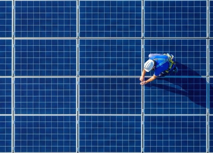 Energize apoya a cuatro empresas sanitarias internacionales que colaboran en un PPA para el suministro a largo plazo de electricidad renovable