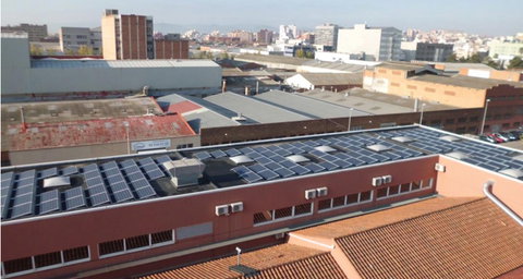 Proyectos de autoconsumo eléctrico en los sectores industrial y servicios