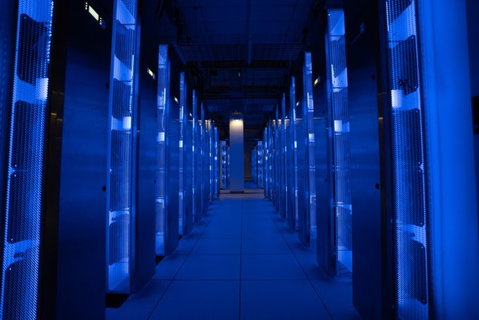 Schneider Electric avanza en la entrega escalonada de más de 253 millones de euros en soluciones de infraestructura para IA, incluidas tecnologías de Motivair, en el campus Lake Mariner de TeraWulf