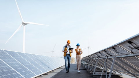 ABB invierte en LevelTen Energy para contribuir al suministro de energía limpia