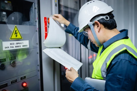 ITC-BT-04 y ITC-BT-05: Documentación, Puesta en Servicio y Verificaciones