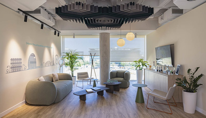 Signify inaugura nueva oficina en España: un espacio que redefine el bienestar, la innovación y la iluminación del futuro