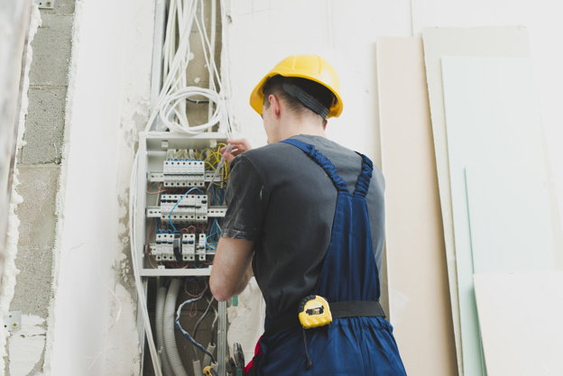 Normes électriques : guides UTE et normes AFNOR applicables