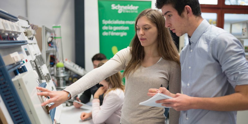 Le nouveau CFA de Schneider Electric a accueilli ses premiers élèves