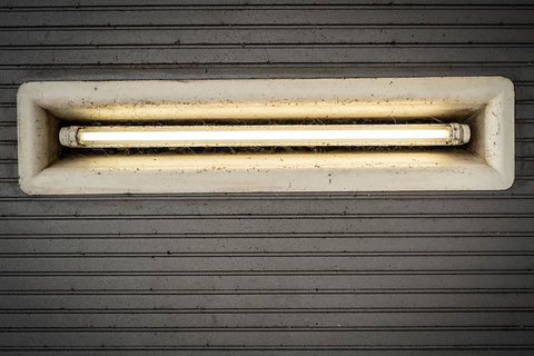 Arrêt de la fabrication des tubes fluorescents en 2023 : le Syndicat de l’éclairage appelle à l’anticipation