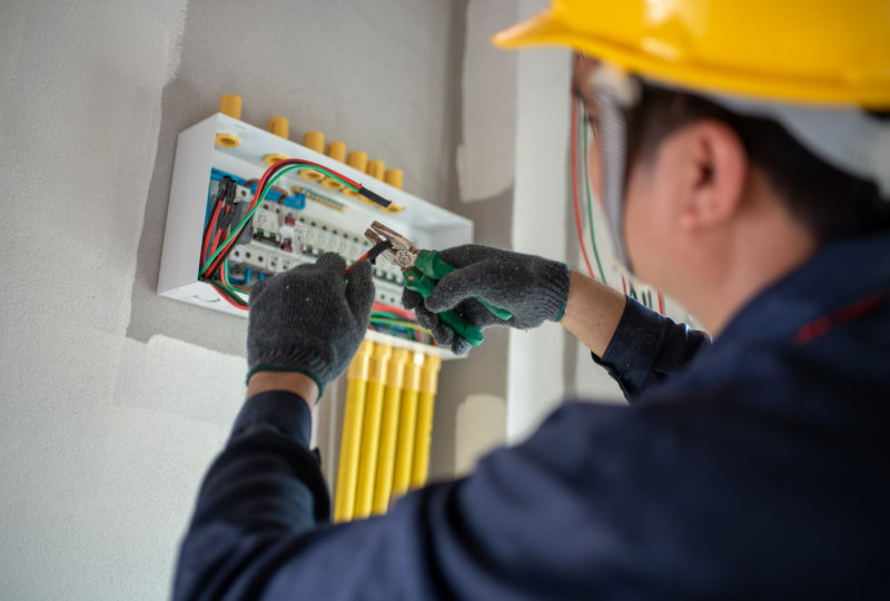 Schneider Electric to double veteran talent intake to tackle UK skills gap