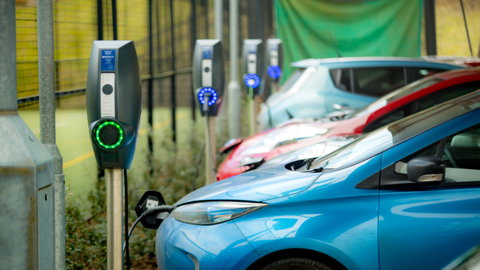 Can the UK cope with an electric vehicle revolution?