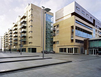 Clarion Quay on Dublin Docklands Awarded Architecture Silver Medal For Housing 2003/4