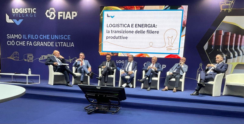 Comoli Ferrari interviene a Transpotec Logitec 2026, una delle principali fiere italiane dedicate a trasporto merci, autotrasporto e logistica integrata.