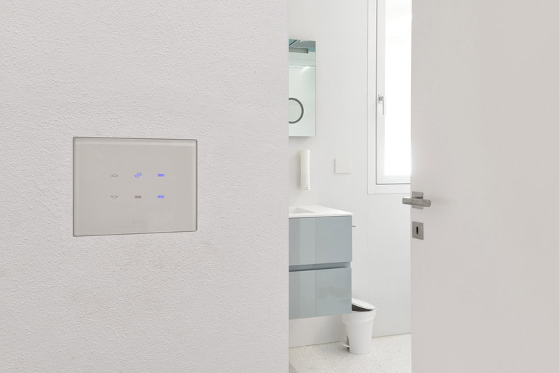 Una smart home con domotica AVE e controlli touch