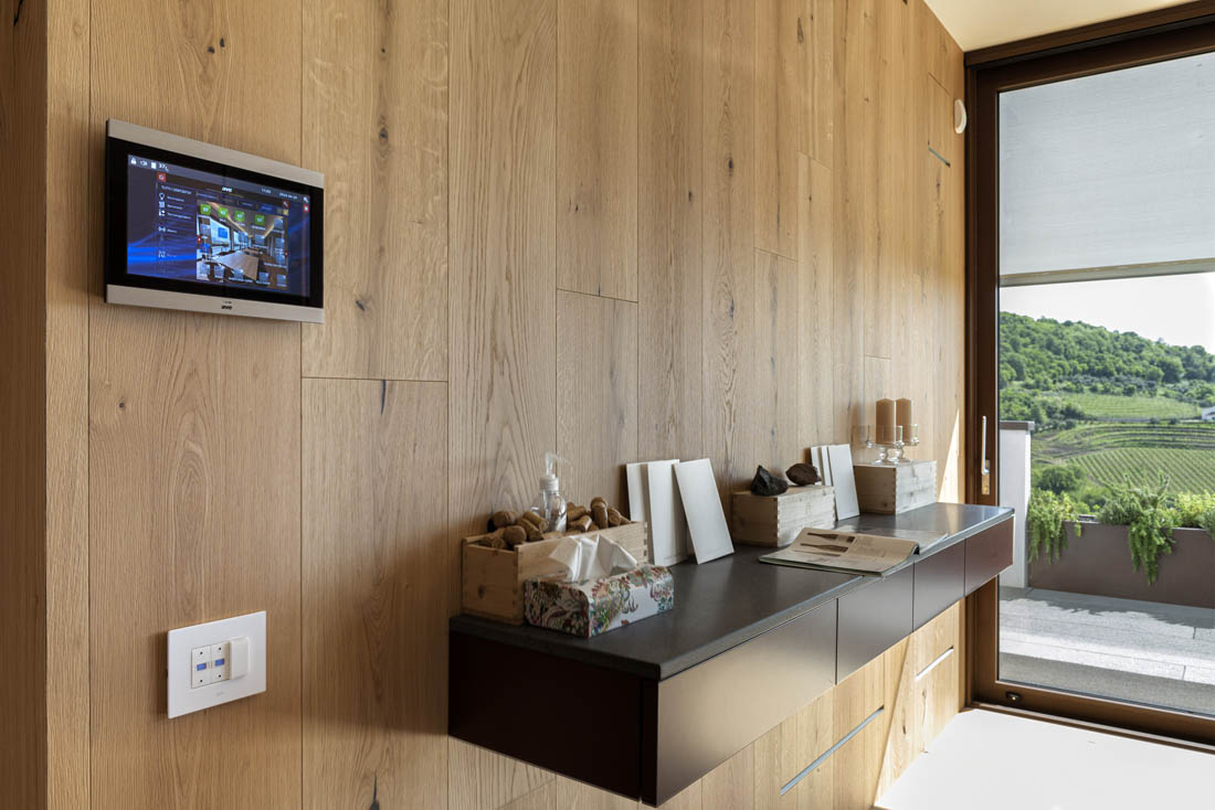 content gallery 1