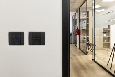 content gallery 1