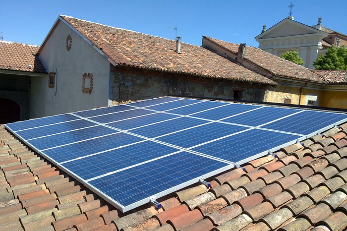 Impianti fotovoltaici sugli edifici