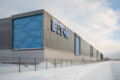 Eaton abre uma nova fábrica na Finlândia para responder à crescente procura de UPS EnergyAware
