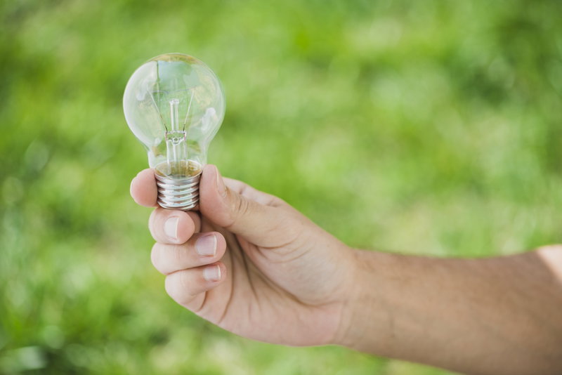 6 dicas para poupar na conta da luz este verão