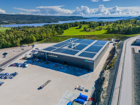 Eaton e CTS Nordics abrem nova fábrica  NordicEPOD vai aumentar produção de módulos de energia e acelerar construção de centros de dados