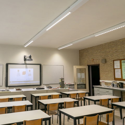 Iluminação Sustentável em Escolas: A Transformação do Campus Sint-Paulus com LED