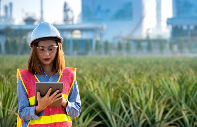 Relatório da Schneider Electric revela que 1 em cada 3 empresas industriais está no bom caminho para cumprir os objetivos de sustentabilidade