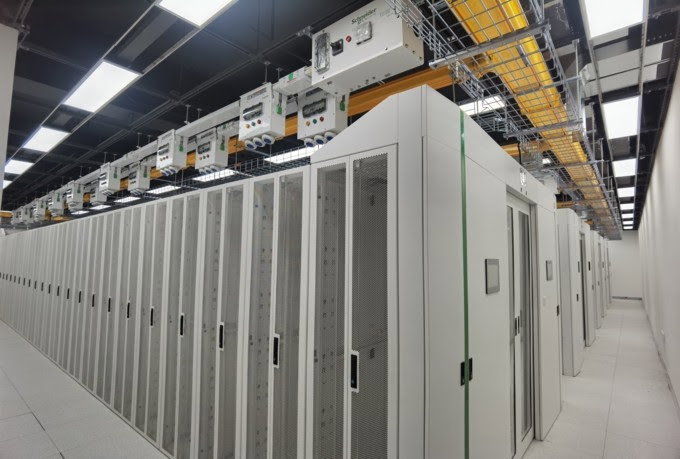 Schneider Electric apresenta nova solução I-Line Track Busway para Data Centers
