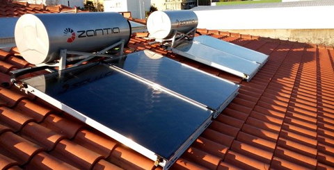 Vantagens e desvantagens do painel solar térmico de circulação forçada e termossifão