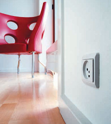 Gå Eltrygg Miljös kurs om den nya standarden SS 4370102, Elinstallationer för lågspänning!