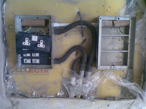Q & A of the Day – Is this flexible conduit installation fit for purpose?