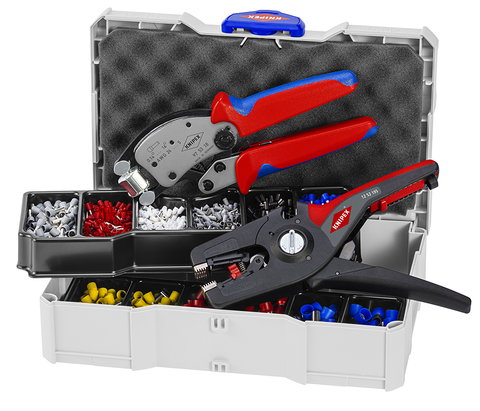 The perfect set-up for stripping and crimping!