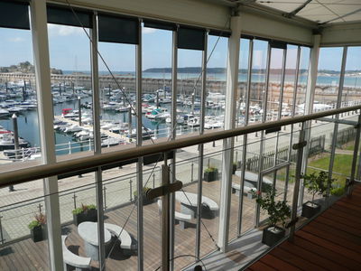 content gallery 1