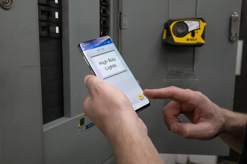 Easily create & print labels from your smartphone 